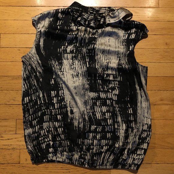 Women's Kenneth Cole Reaction Cap Sleeve 2-Tone Blouse - Picture 2 of 7